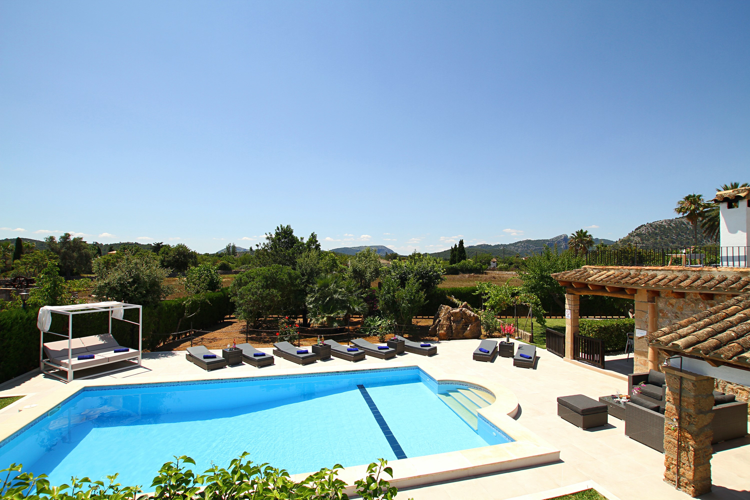 Pool panorama